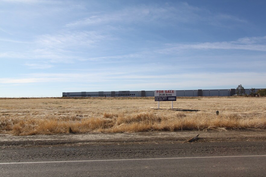 W Elkhorn Blvd, Sacramento, CA for sale - Building Photo - Image 1 of 1