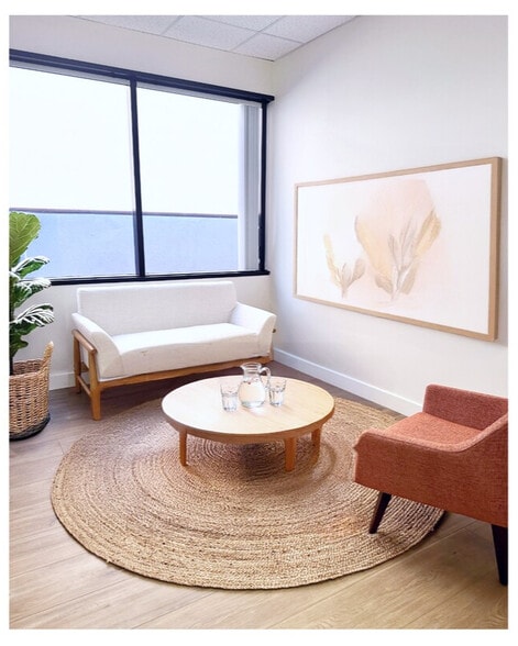 1990 Westwood Blvd, Los Angeles, CA for lease - Interior Photo - Image 1 of 10