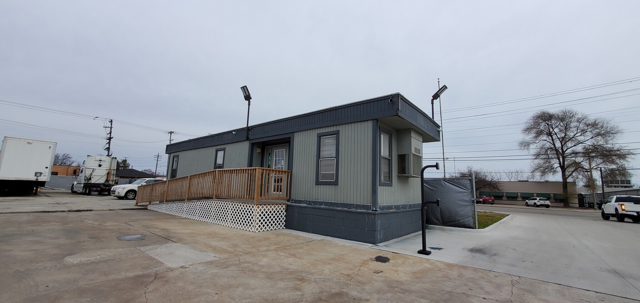 21601 Hoover Rd, Warren, MI for sale Building Photo- Image 1 of 1