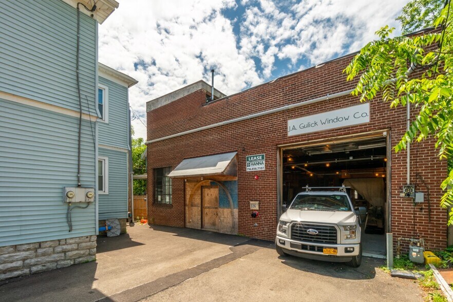 326 Plymouth Ave, Buffalo, NY for lease - Building Photo - Image 1 of 10
