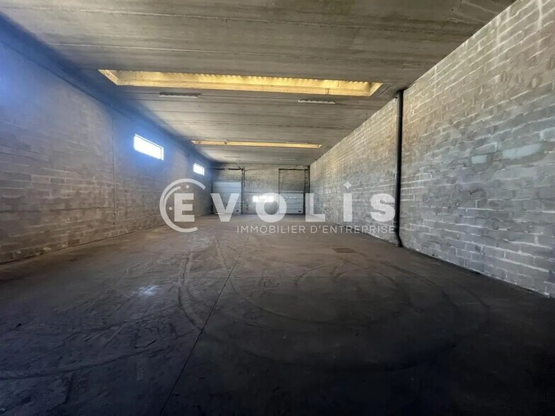 Flex in Champigny-sur-Marne for lease - Building Photo - Image 3 of 15