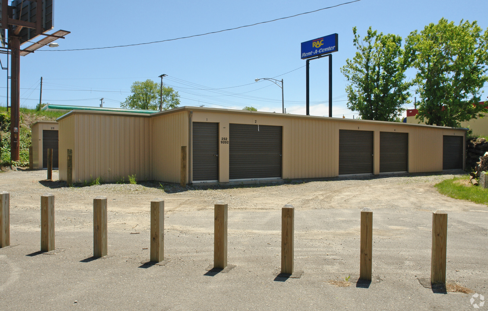 100 Central Ave, Beckley, WV for sale Primary Photo- Image 1 of 1