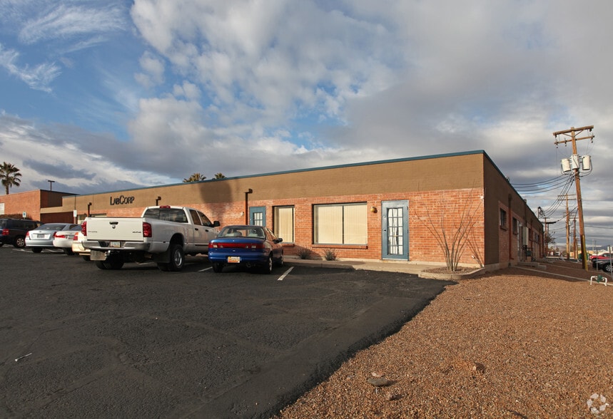 1011 N Craycroft Rd, Tucson, AZ for sale - Building Photo - Image 2 of 3