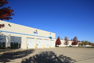 2700 W Roosevelt Rd, Chicago, IL for lease Building Photo- Image 2 of 6