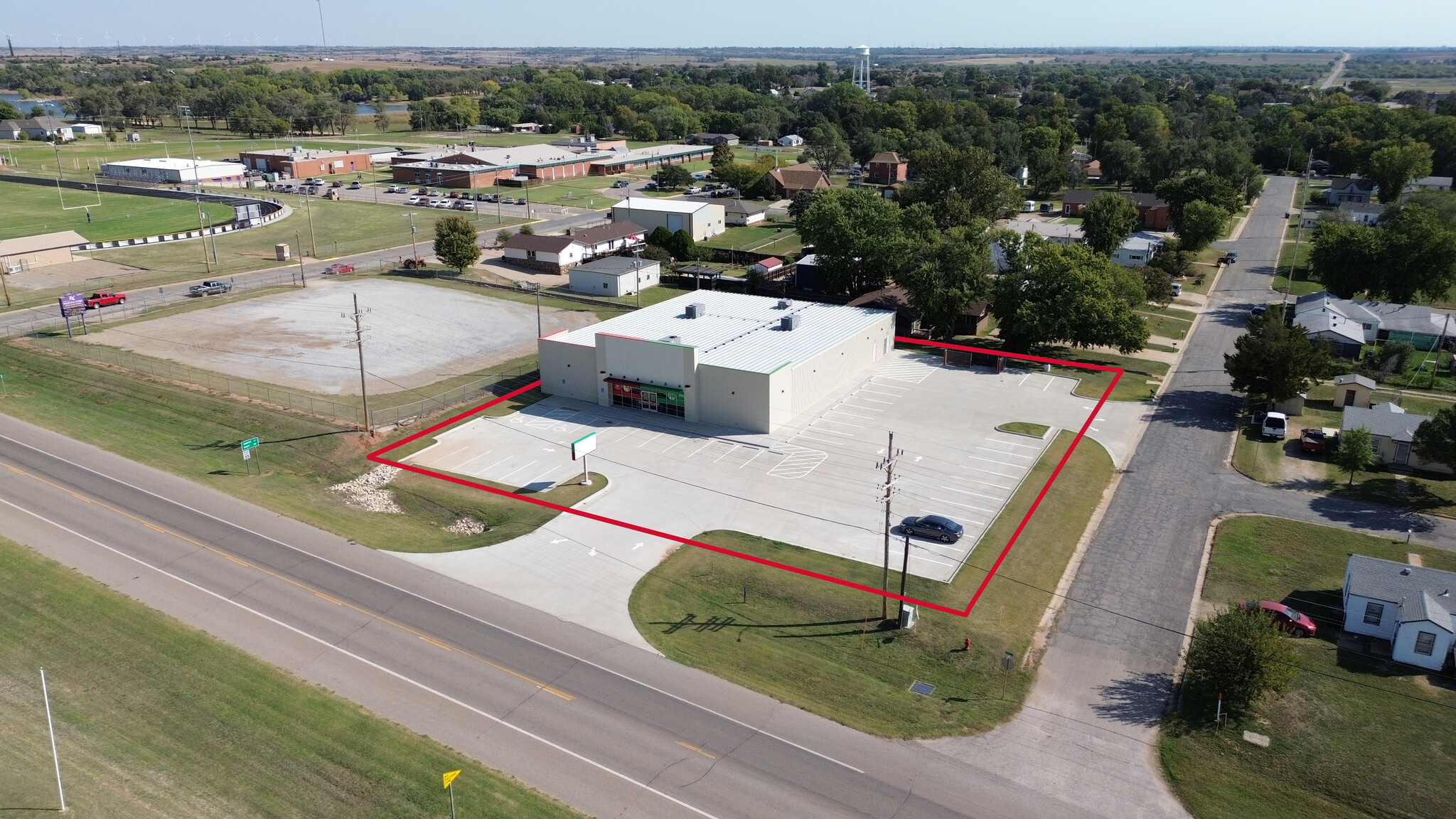 806 N Iliff St, Medicine Lodge, KS for lease Primary Photo- Image 1 of 4