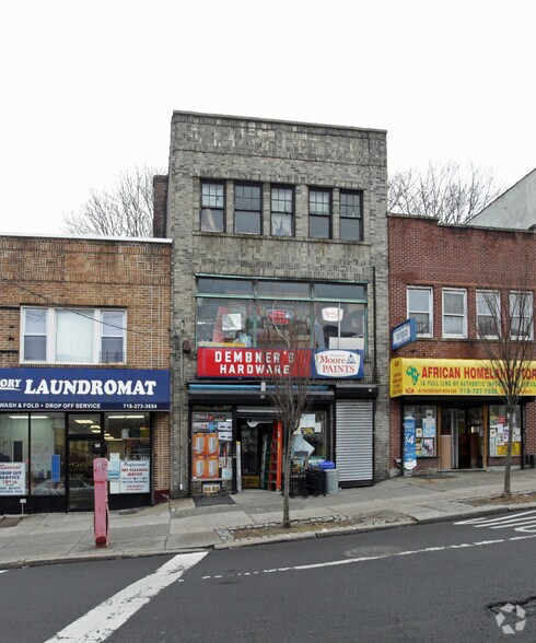 68 Victory Blvd, Staten Island, NY for sale - Primary Photo - Image 1 of 1