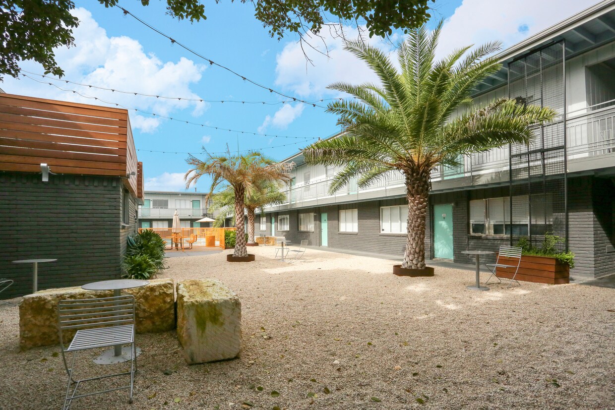 111 E Park Ave, San Antonio, TX for sale Building Photo- Image 1 of 1