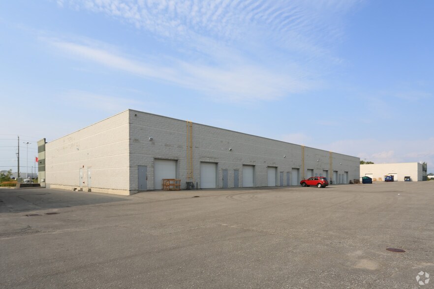 11 King St, Barrie, ON for lease - Building Photo - Image 3 of 4