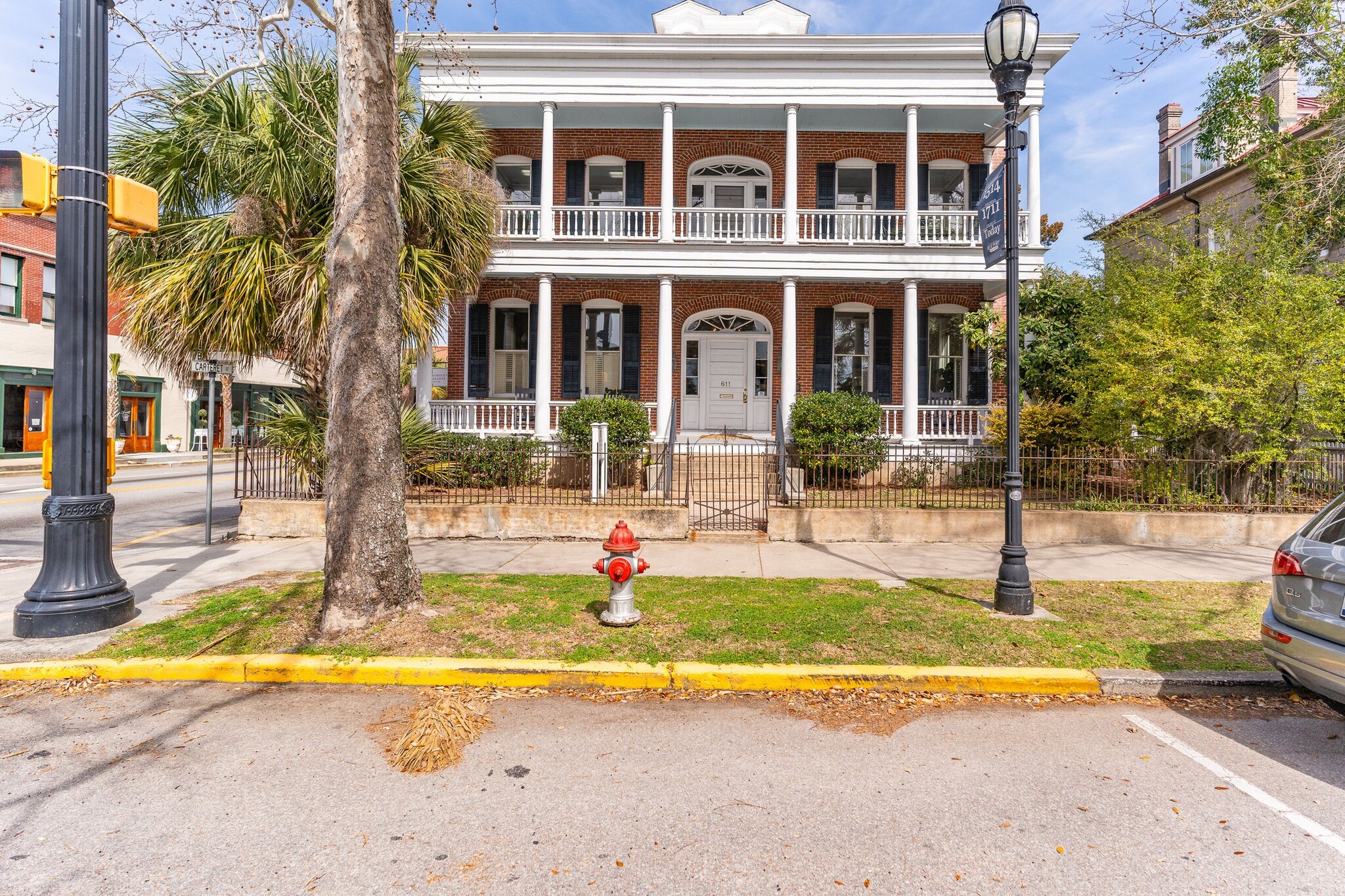 611 Bay St, Beaufort, SC for sale Primary Photo- Image 1 of 36