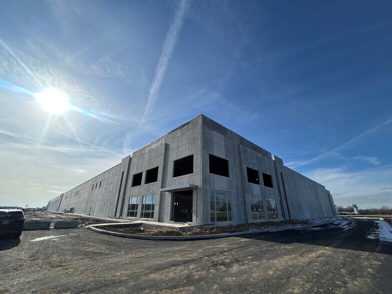 1345 Rohr Rd, Lockbourne, OH for lease - Primary Photo - Image 2 of 4
