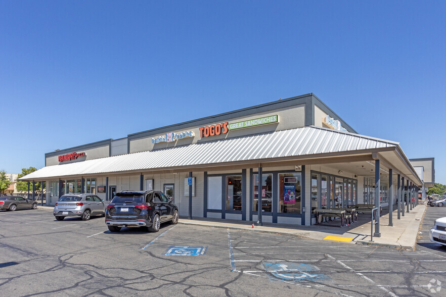 1848-1928 Clovis Ave, Clovis, CA for sale - Building Photo - Image 2 of 10