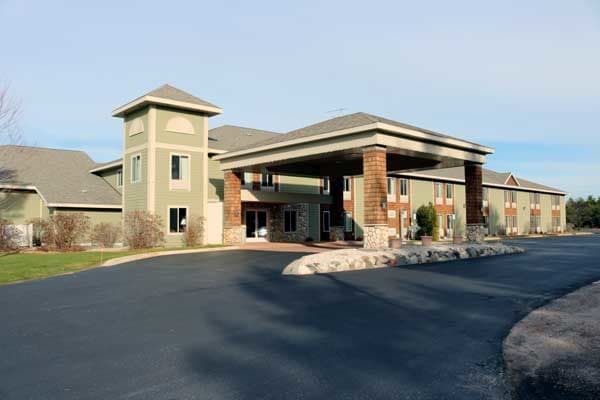 1600 N US Highway 31, Pellston, MI for sale Primary Photo- Image 1 of 11