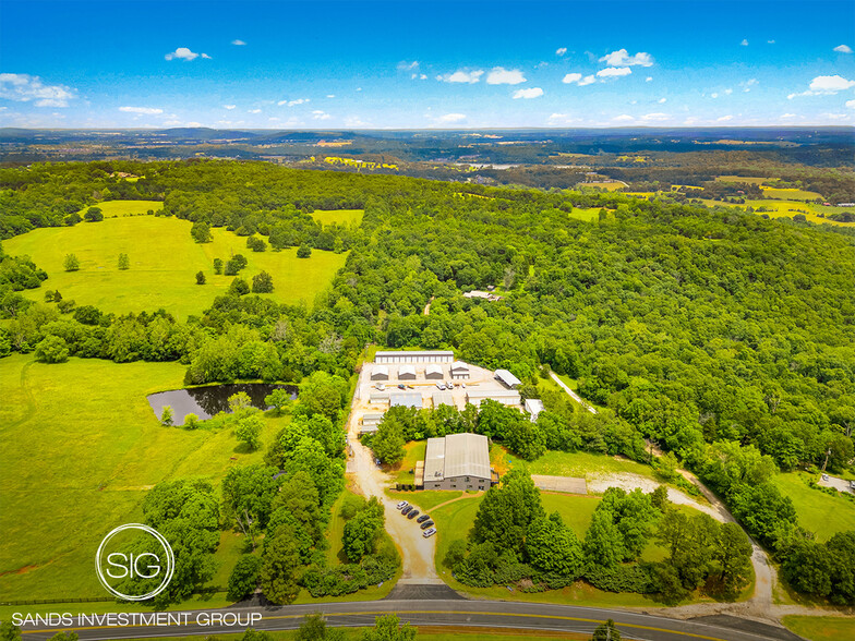 6622 E Mission Blvd, Fayetteville, AR for sale - Primary Photo - Image 1 of 5