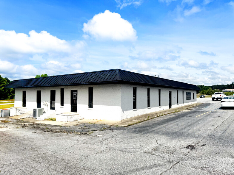 153 Scenic Plaza Dr, West Union, SC for lease - Building Photo - Image 1 of 8