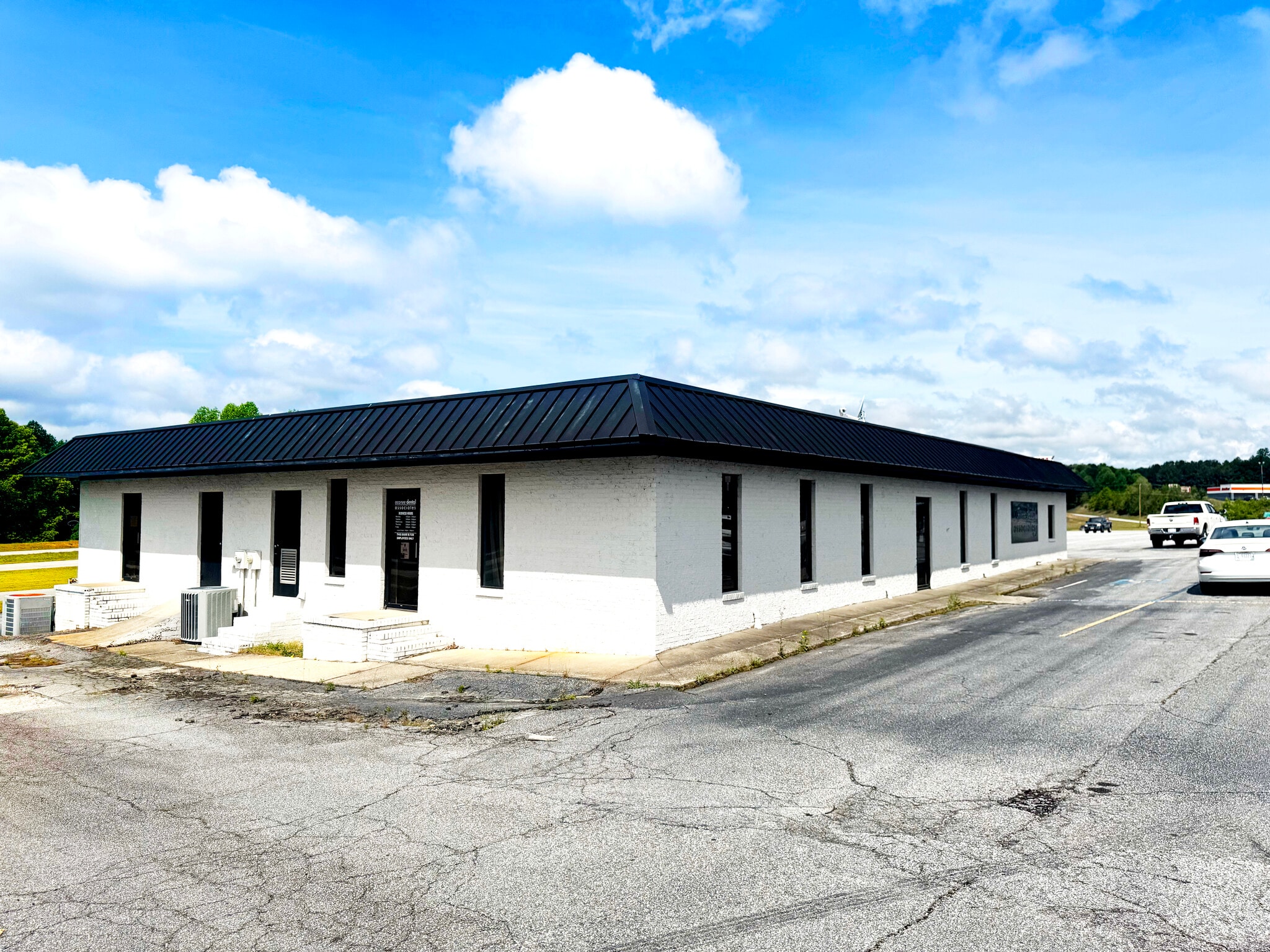 153 Scenic Plaza Dr, West Union, SC for lease Building Photo- Image 1 of 9