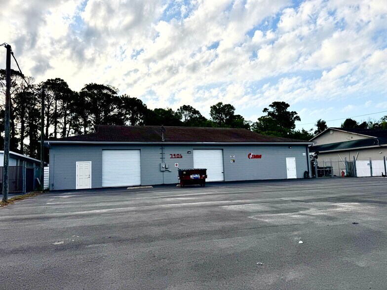 7906 Clark Moody Blvd, Port Richey, FL for sale - Building Photo - Image 1 of 12