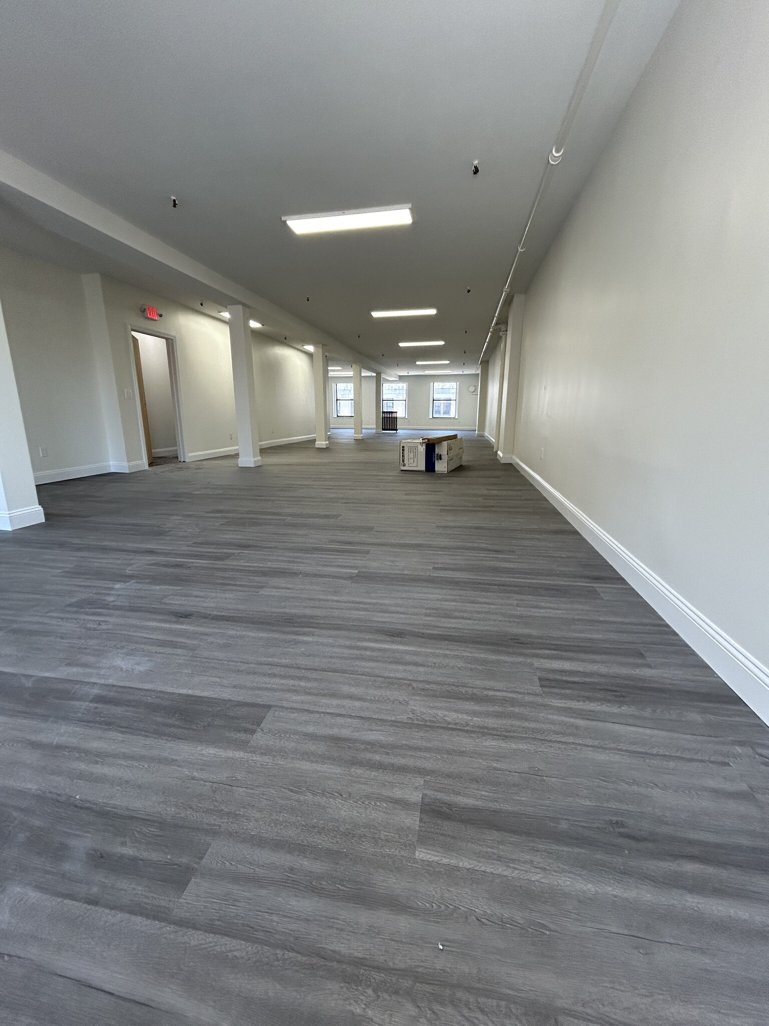 158 Grand St, Waterbury, CT for lease Interior Photo- Image 1 of 7