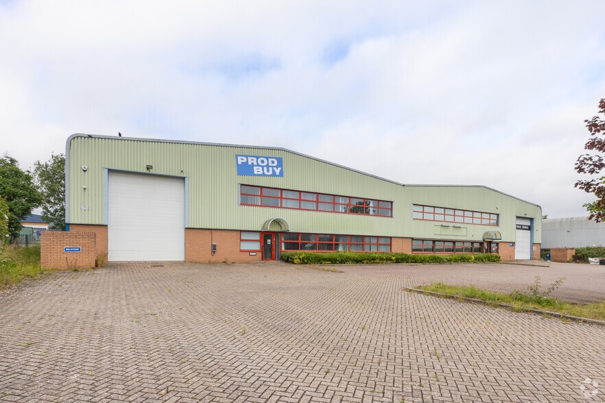 Henson Way, Kettering for lease - Building Photo - Image 2 of 3