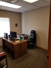 1345A North Rd, Green Bay, WI for lease Interior Photo- Image 2 of 9