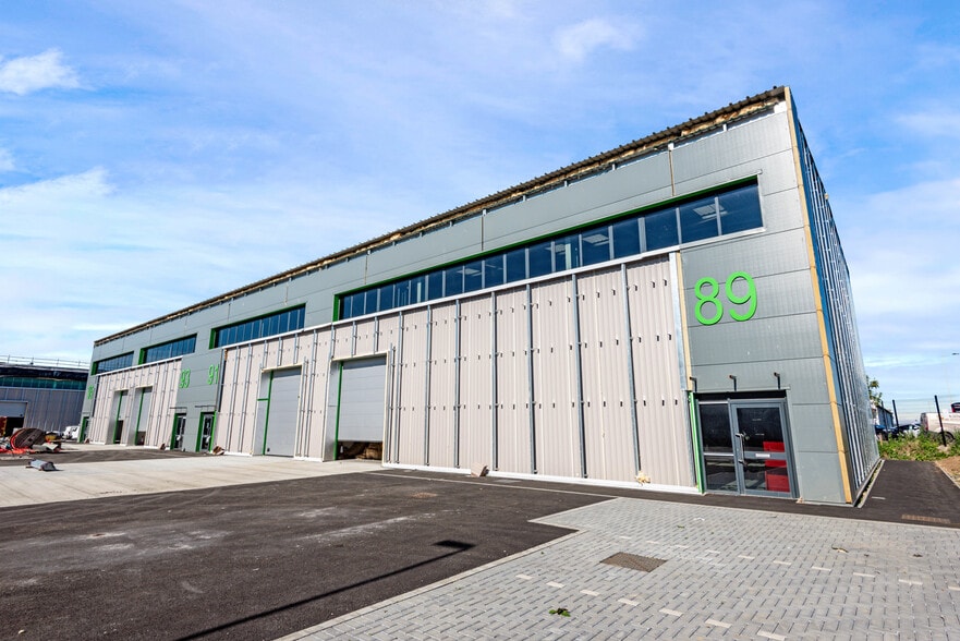 89-95 Bankhead Av, Edinburgh for lease - Building Photo - Image 2 of 5