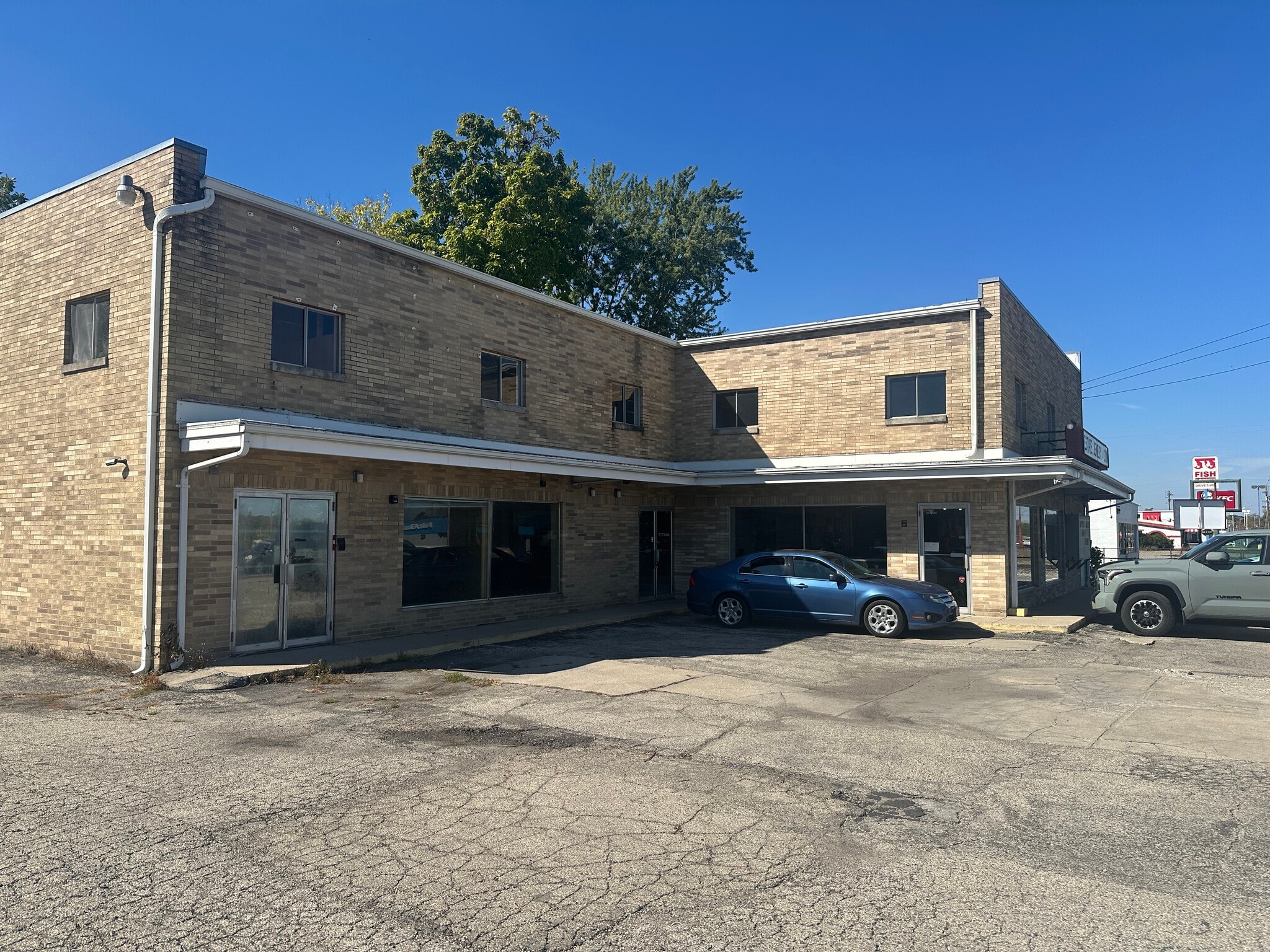 4505 N Main St, Dayton, OH for lease Building Photo- Image 1 of 8
