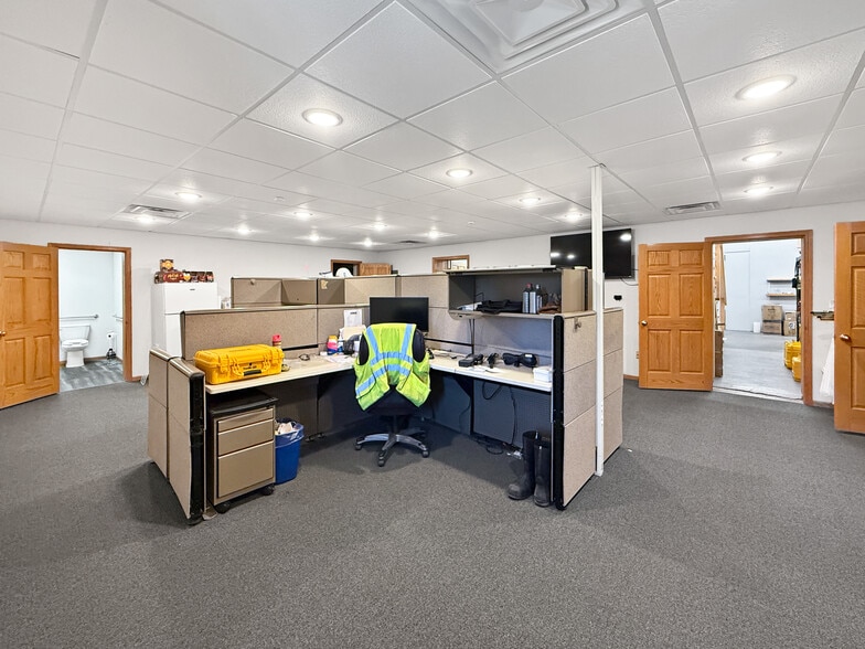 614 Railroad St SE, Bemidji, MN for sale - Building Photo - Image 3 of 24