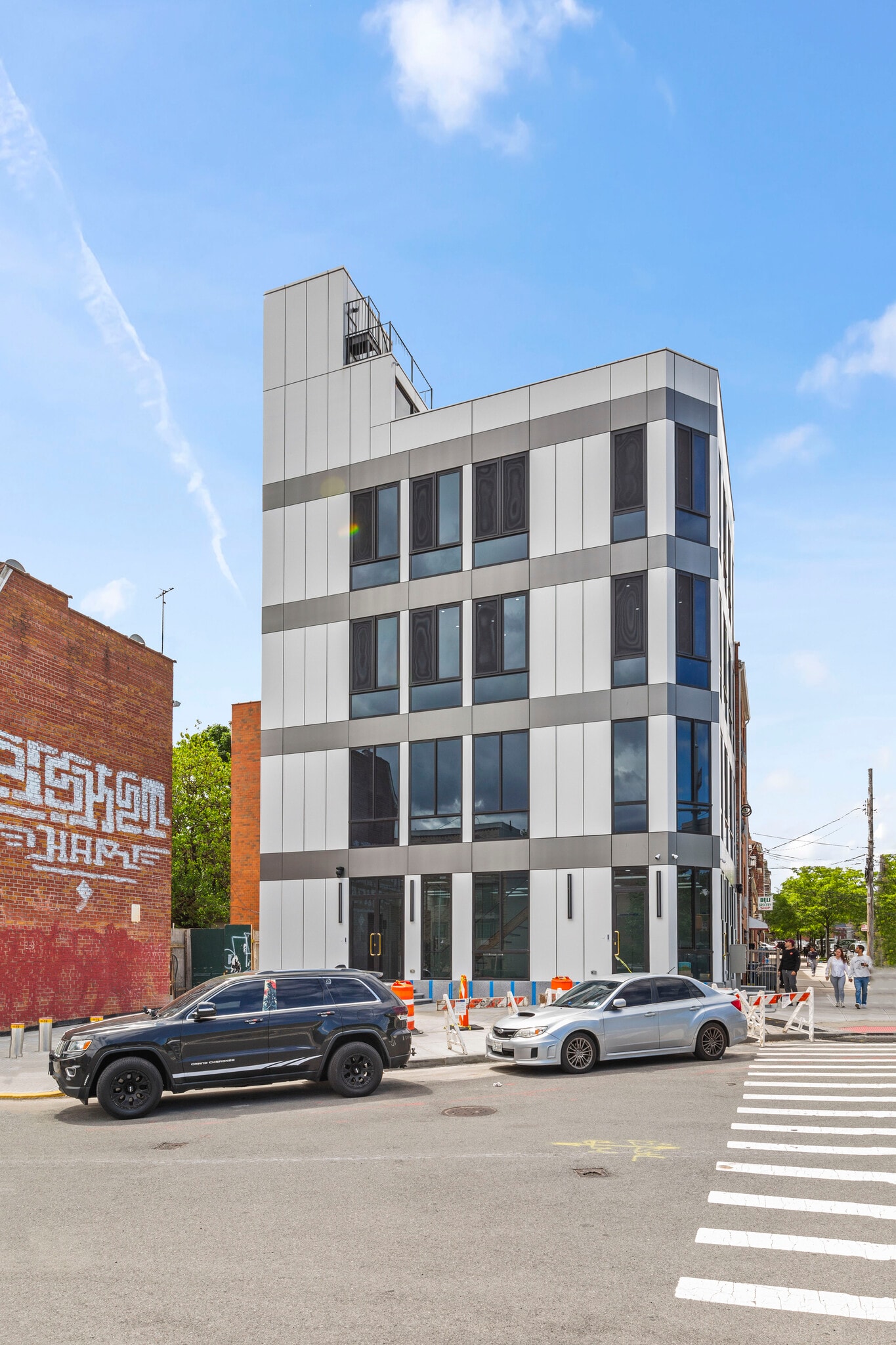 11072 Corona Ave, Flushing, NY for lease Building Photo- Image 1 of 5