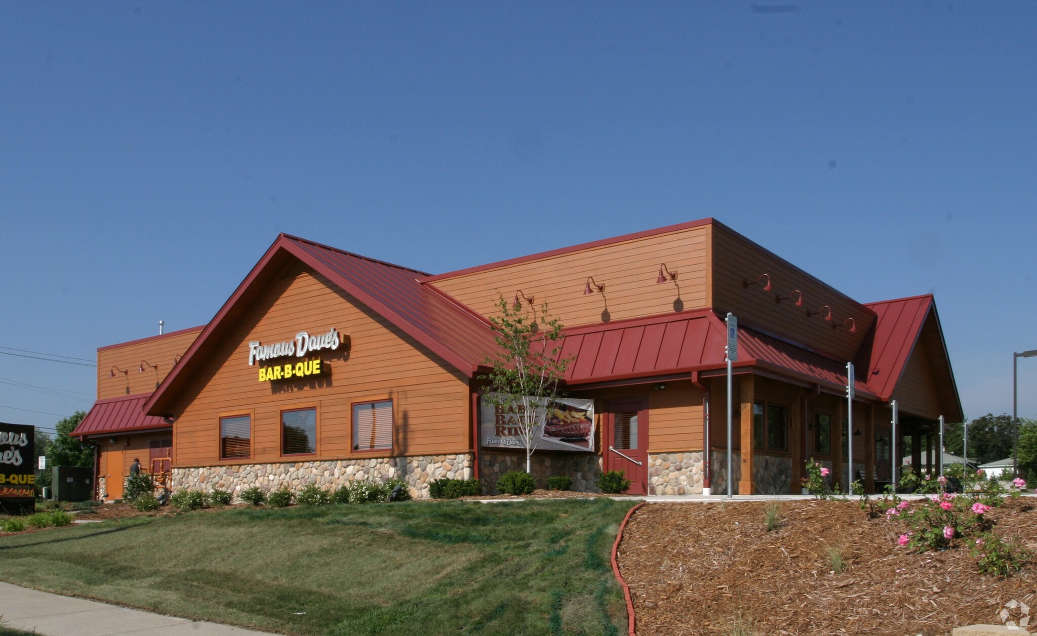 5077 S 27th St, Greenfield, WI for sale Building Photo- Image 1 of 1