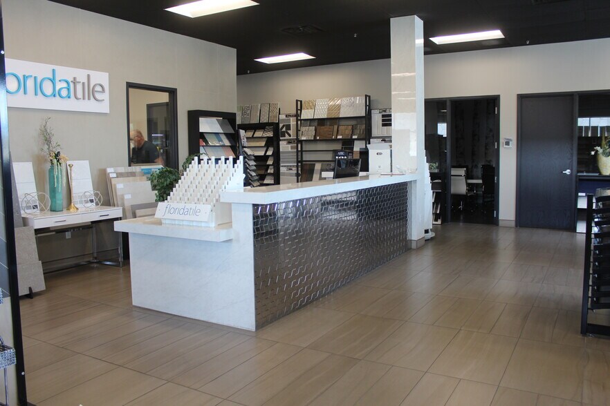 2181 W California Ave, Salt Lake City, UT for lease - Building Photo - Image 3 of 8