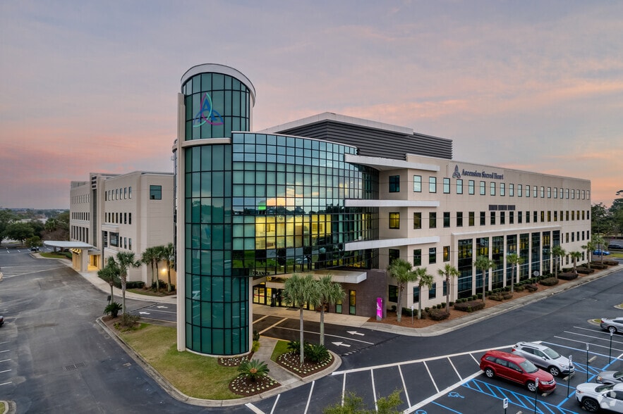 1601 Airport Blvd, Pensacola, FL for lease - Building Photo - Image 2 of 6