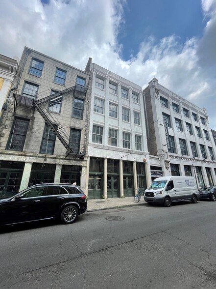 211 Decatur St, New Orleans, LA for sale - Building Photo - Image 1 of 1