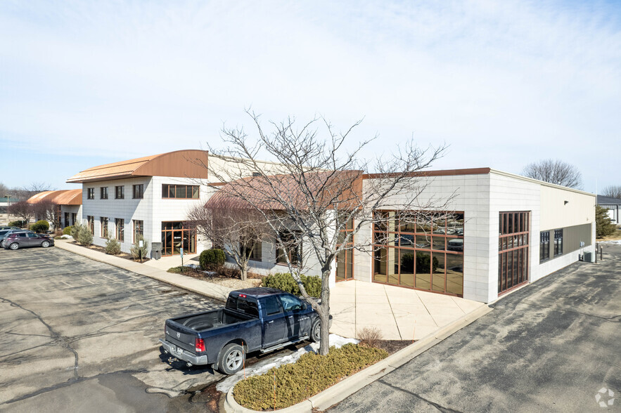 2821 Dairy Dr, Madison, WI for lease - Building Photo - Image 1 of 22