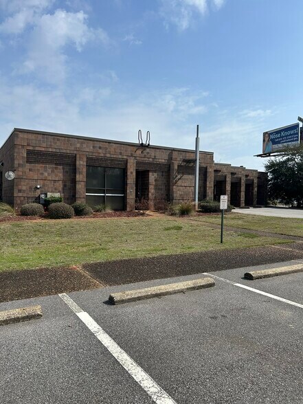 4441 Bayou Blvd, Pensacola, FL for sale - Building Photo - Image 2 of 7
