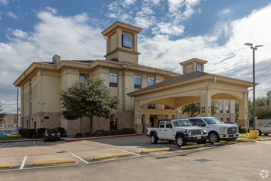 18150 McKay Dr, Humble, TX for sale - Primary Photo - Image 1 of 1