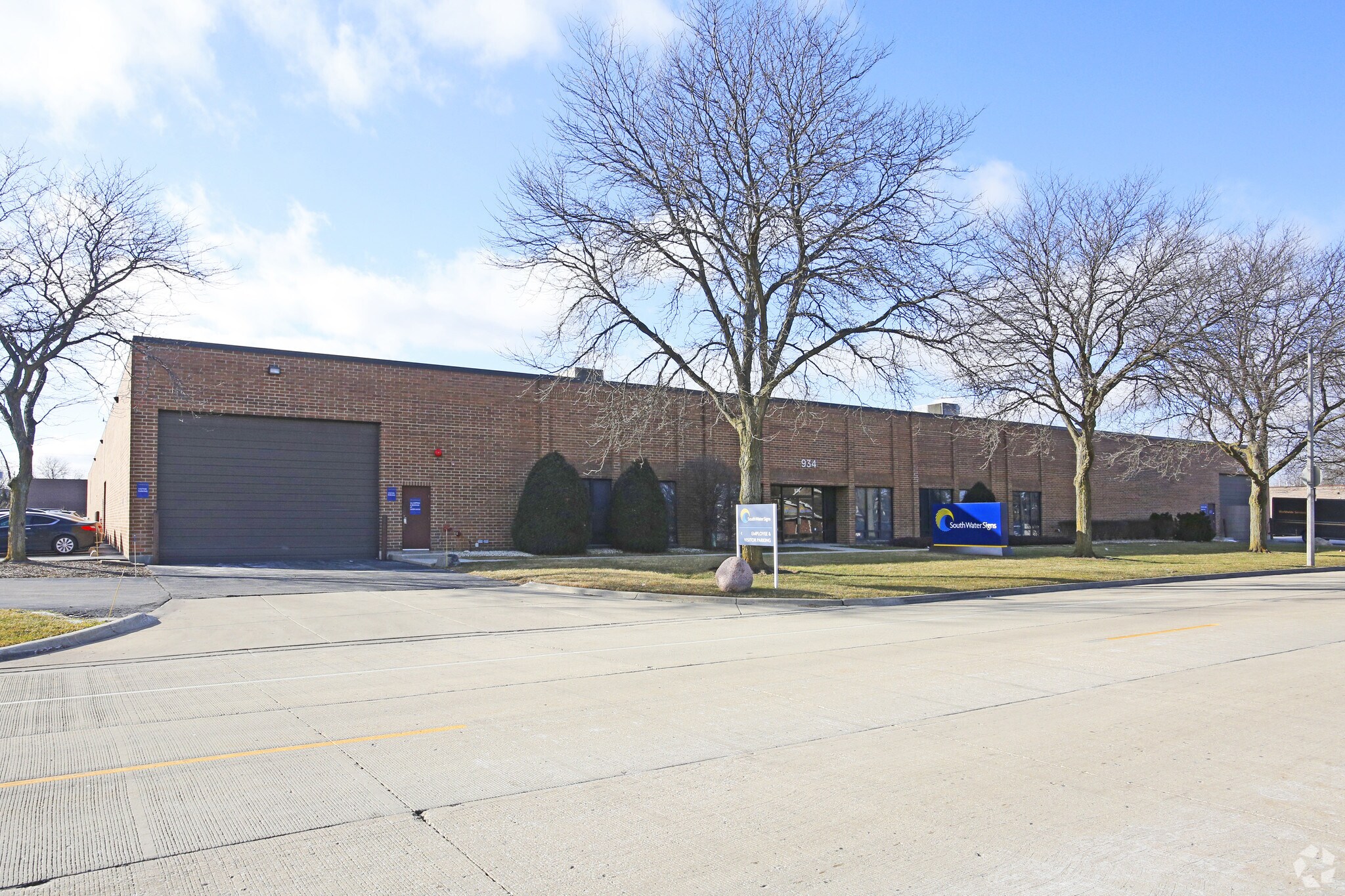 934 N Church Rd, Elmhurst, IL for lease Building Photo- Image 1 of 11