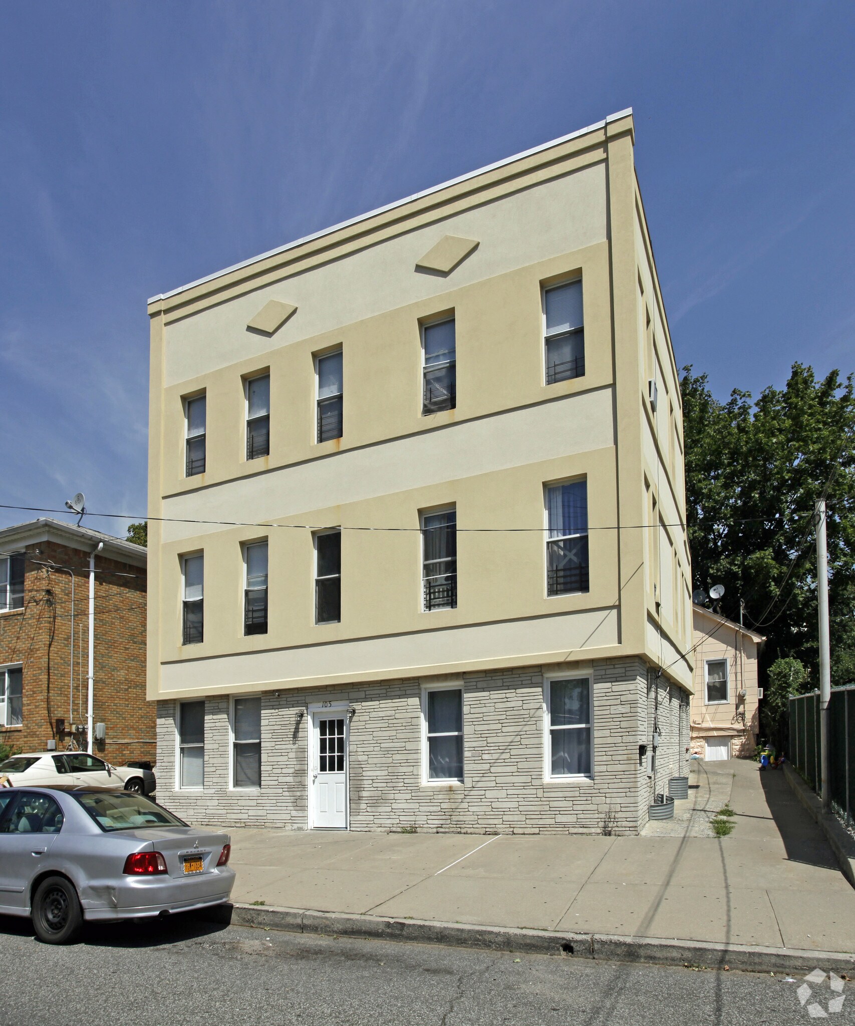 105 Seaview Ave, Staten Island, NY for sale Building Photo- Image 1 of 1