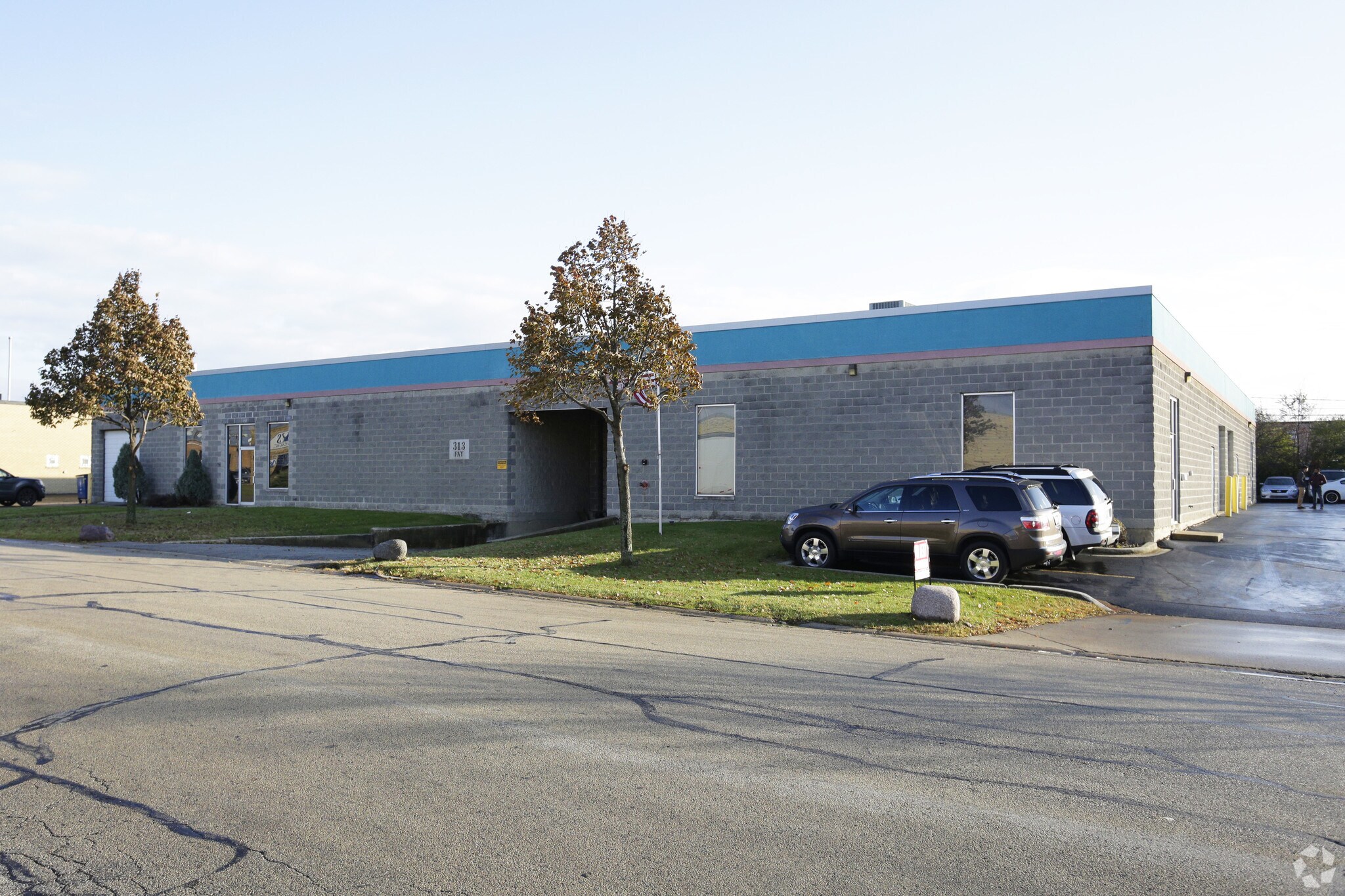 313 W Fay Ave, Addison, IL for sale Primary Photo- Image 1 of 1