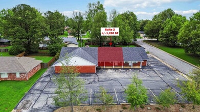 1400 Dividend Dr, Springdale, AR for lease Building Photo- Image 1 of 12