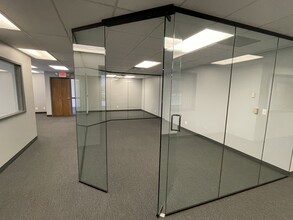 6501 E Commerce Ave, Kansas City, MO for lease Interior Photo- Image 2 of 5