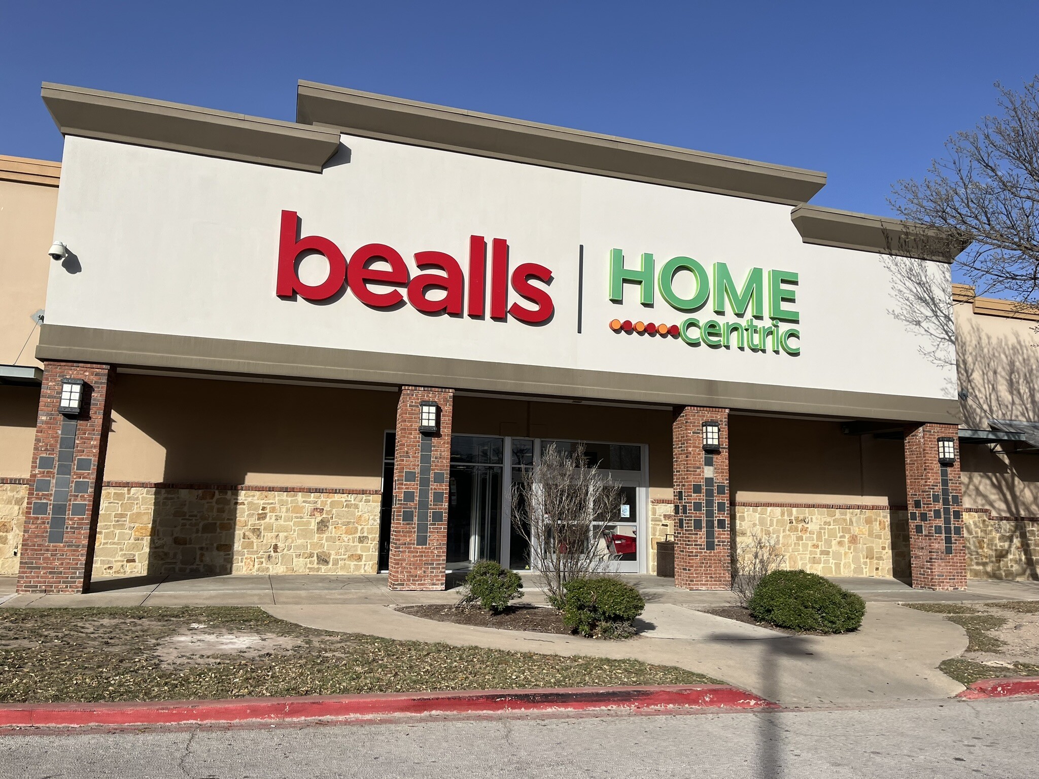 1408-1412 E Main St, Fredericksburg, TX for lease Building Photo- Image 1 of 4