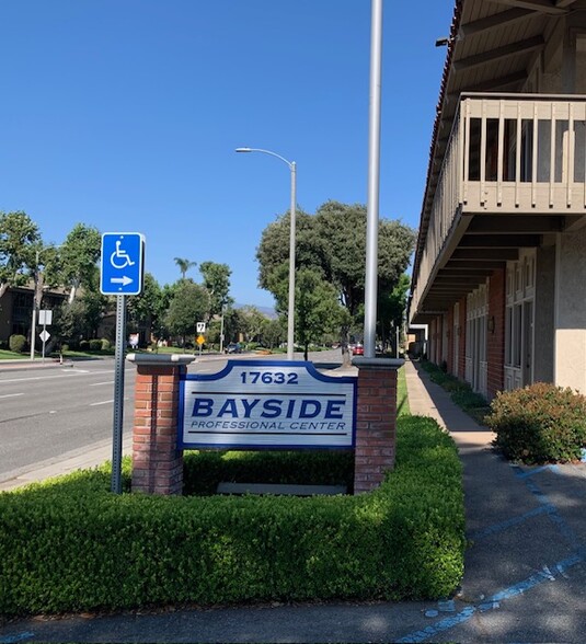 17632 Irvine Blvd, Tustin, CA for lease - Building Photo - Image 2 of 9