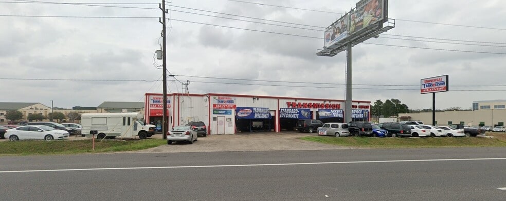 1403 FM 1960 Bypass Rd E, Humble, TX for sale - Primary Photo - Image 1 of 1