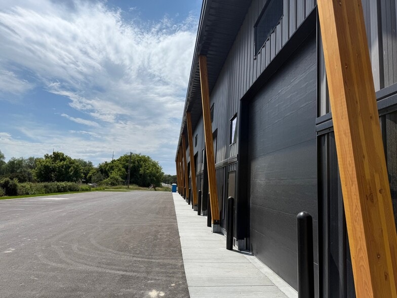 4962 3300 w, Rexburg, ID for lease - Building Photo - Image 3 of 27