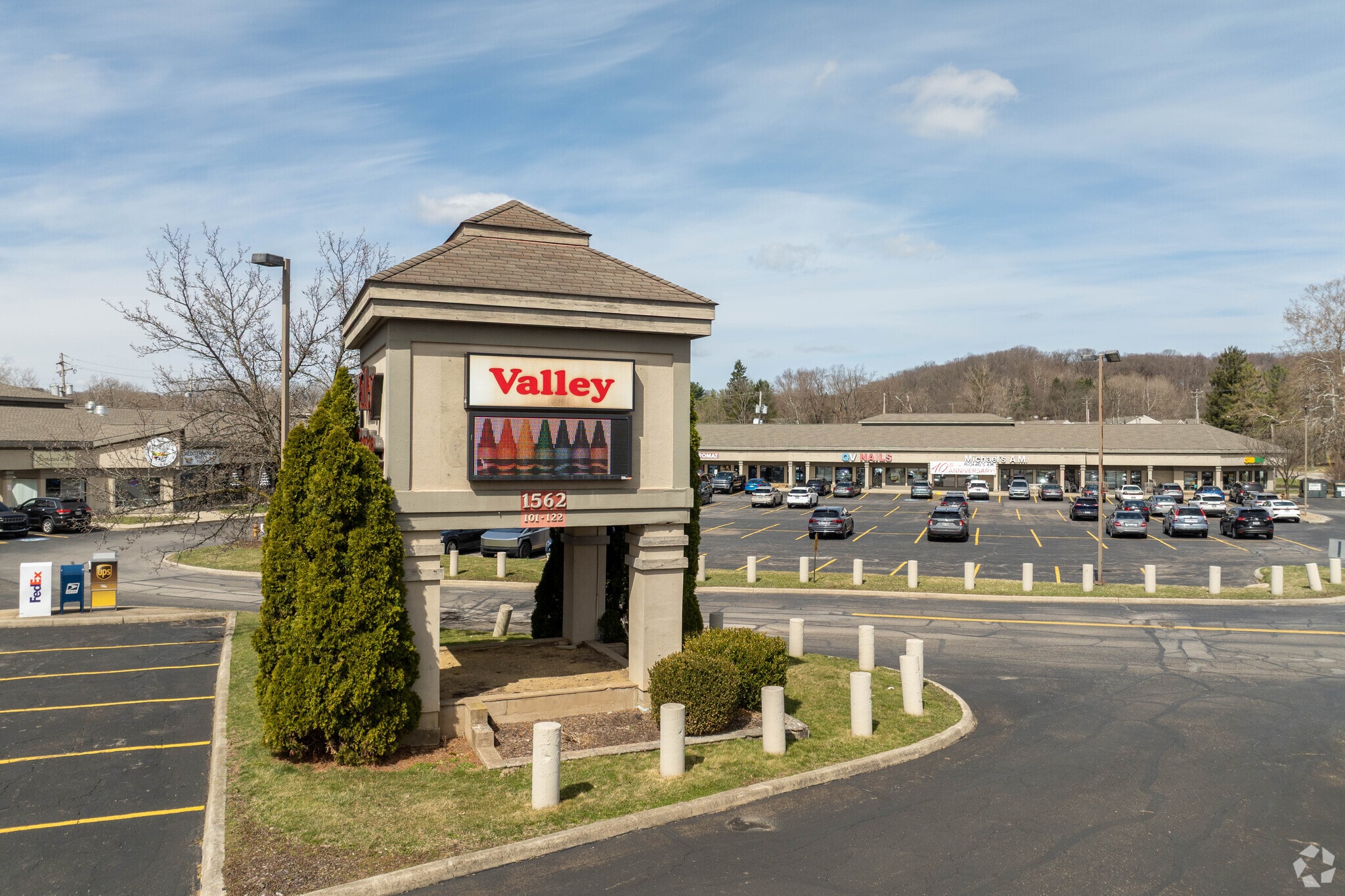 1562 Akron Peninsula Rd, Akron, OH for sale Building Photo- Image 1 of 21