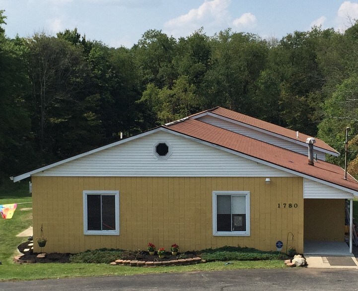 1780 Maple Dr, Hermitage, PA for lease - Building Photo - Image 1 of 6
