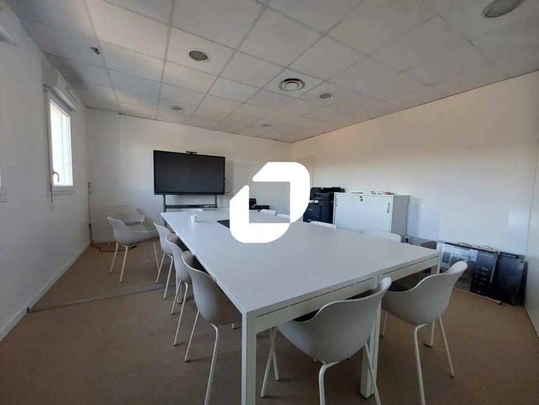 Office in Jacou for lease Building Photo- Image 1 of 33