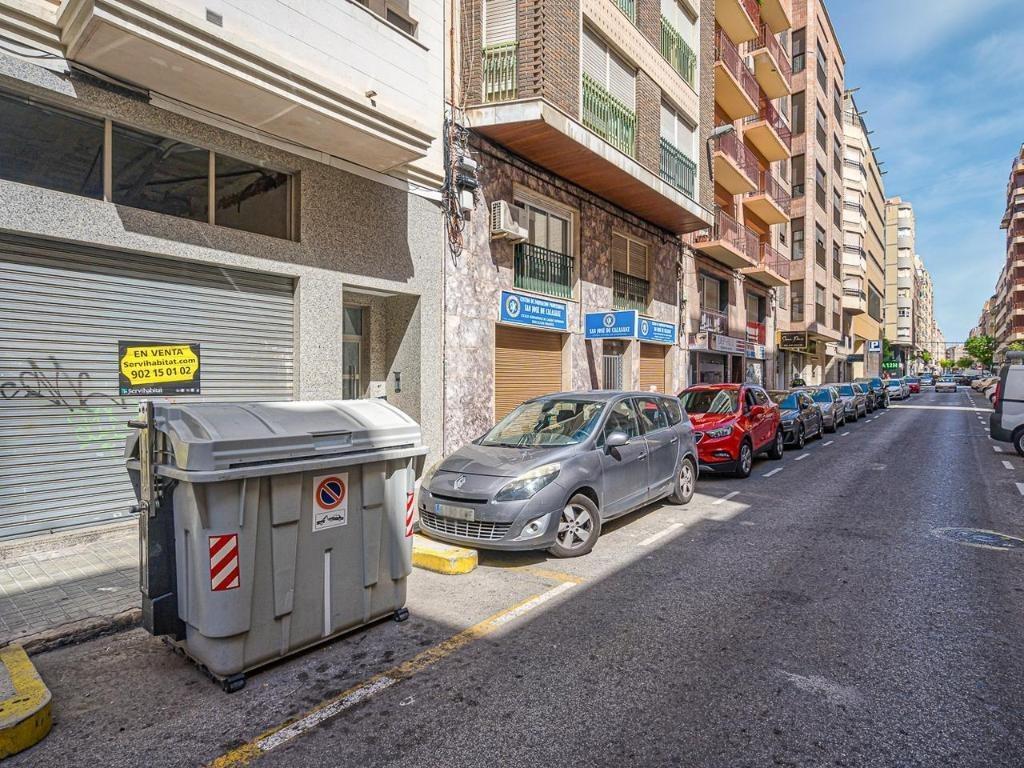 Carrer Ruperto Chapí, 15, Elche, Alicante for sale Building Photo- Image 1 of 11