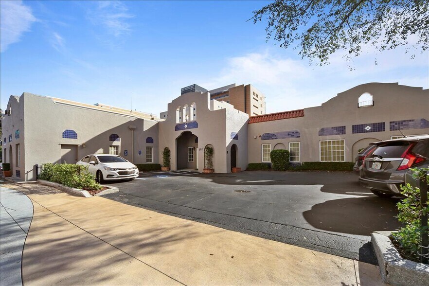 601 12th St Bradenton Fl 34205 Office For Sale Loopnet Com