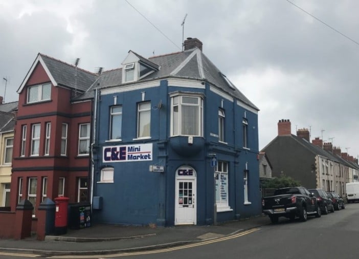 11 Great North Rd, Milford Haven for sale - Primary Photo - Image 1 of 1