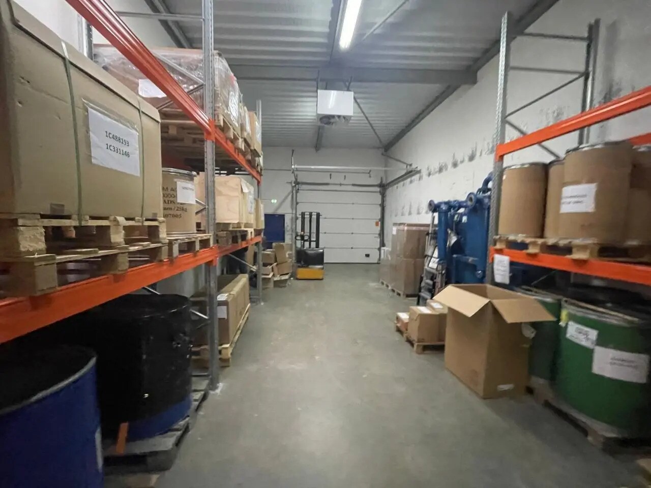 Flex in Vigny for sale Building Photo- Image 1 of 7